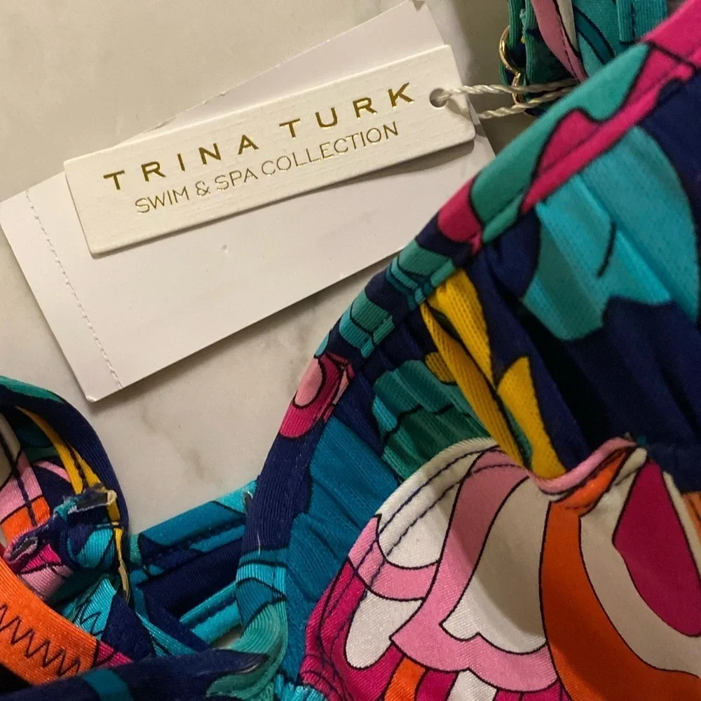 NWT Trina Turk Standard Underwire Bikini Top